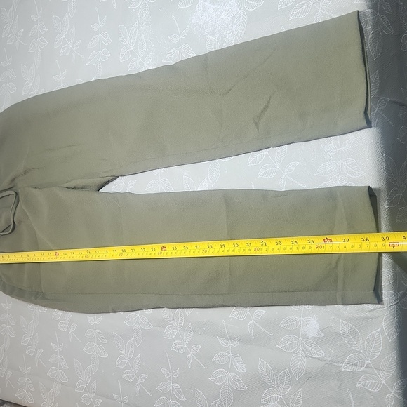 RW & CO Pants - Picture 9 of 10